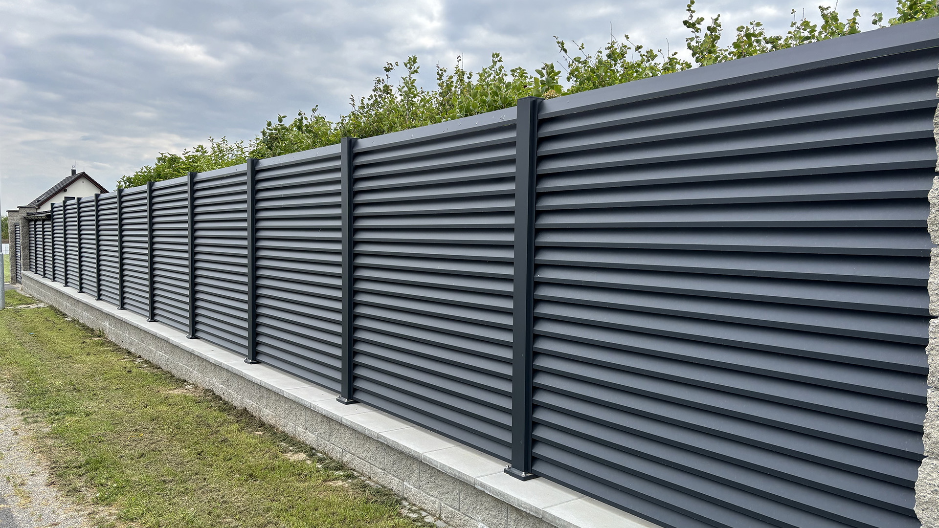 Hliníkový plot PORTO